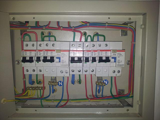 主頁配電箱 63A或40A，用于總漏電保護和空氣開關？讀完之后，我完全明白了！